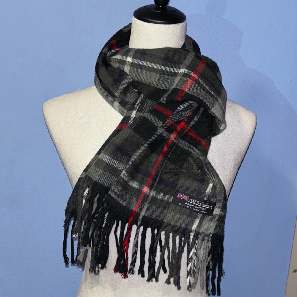 100% Cashemere Scarf Made In Scotland (Black Red and Grey) Unisex